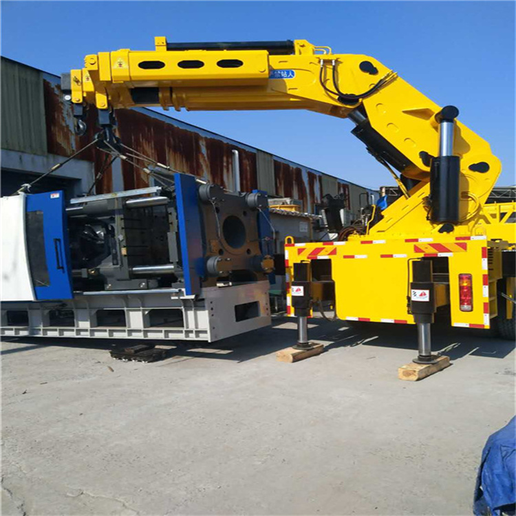 中江 大吨位折臂吊出租费用解析：一小时租赁多少钱