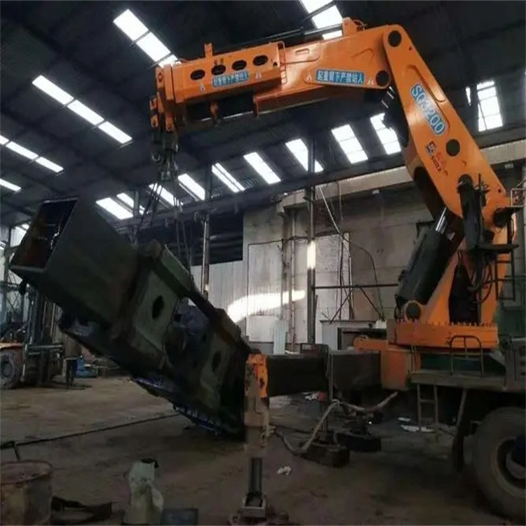 中江130吨折臂吊车出租吊机租赁附近电话