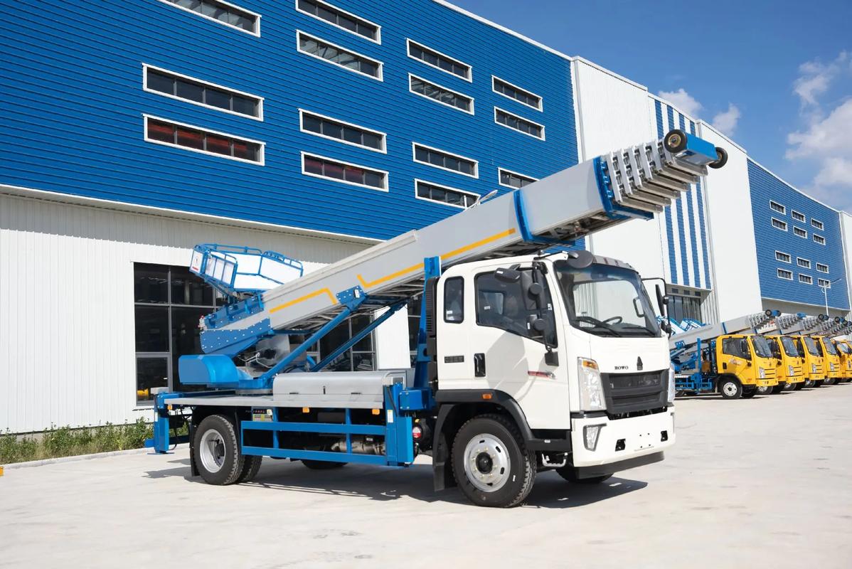 中江出租云梯车高空作业车 建筑垃圾搬运