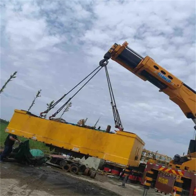 中江随车吊吊集装箱怎么吊